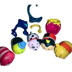 Disney Tsum Tsum Vinyl Figures Lot Of 5 + 2 Accessories GUC  MAKES A GREAT GIFT